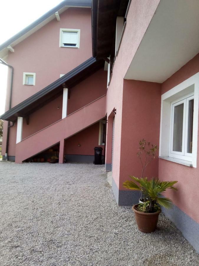 Studio Apartman Zagreb Horvati Rakov Potok 外观 照片